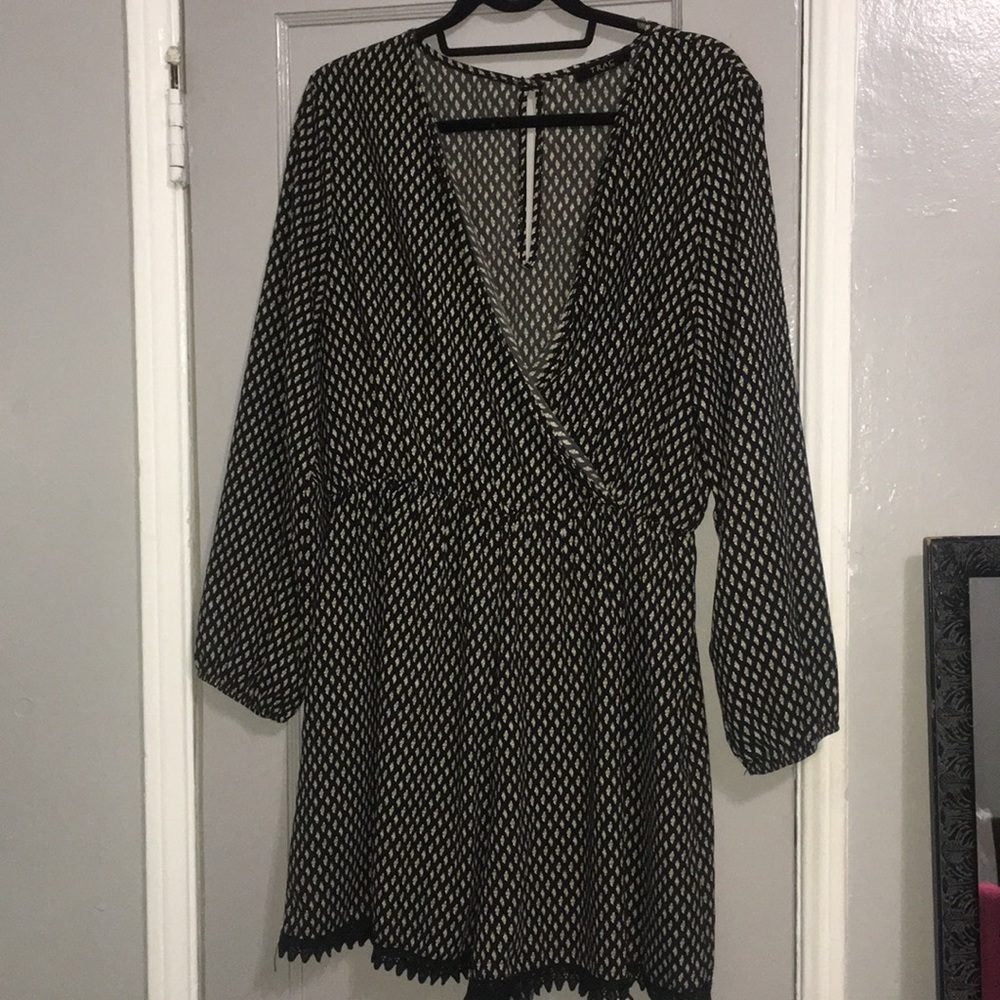 NWOT Tan and Black Romper with lace bottom